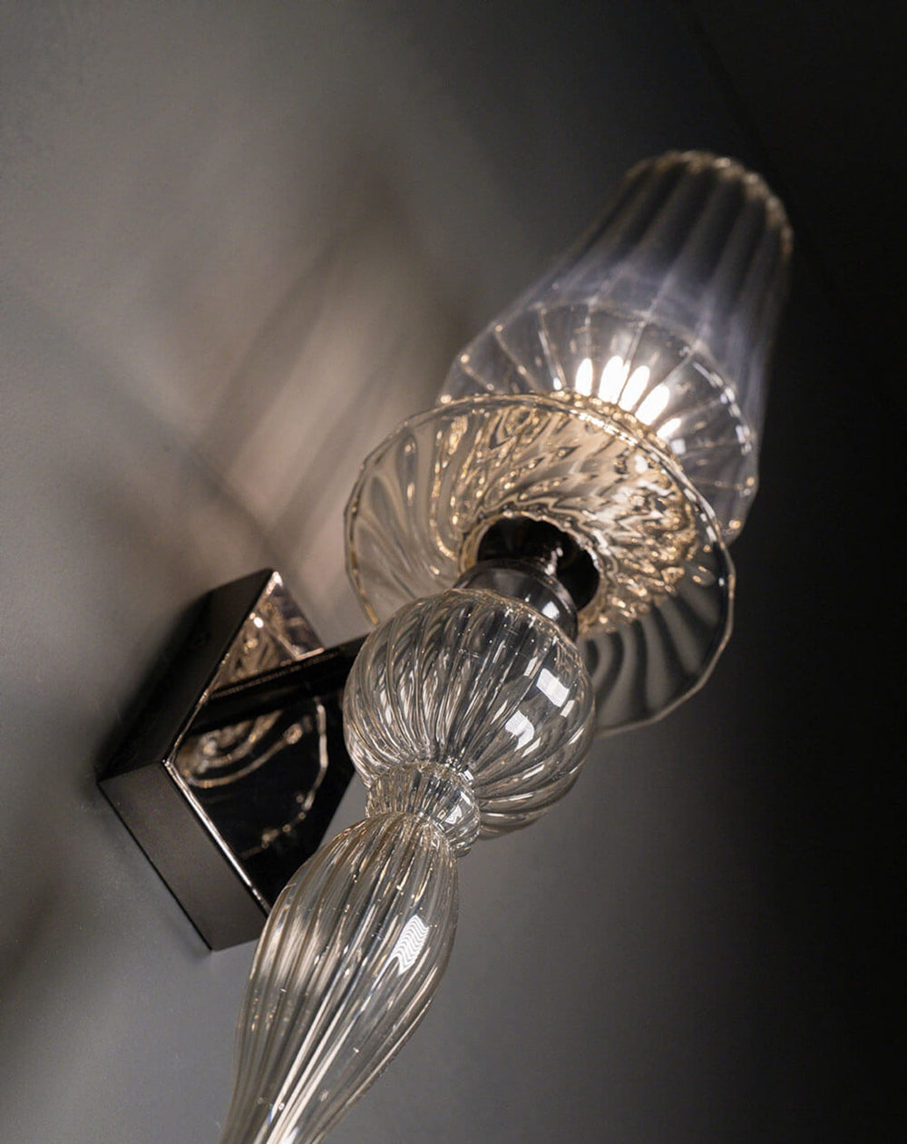 Albatros Wall Lamp — view 2