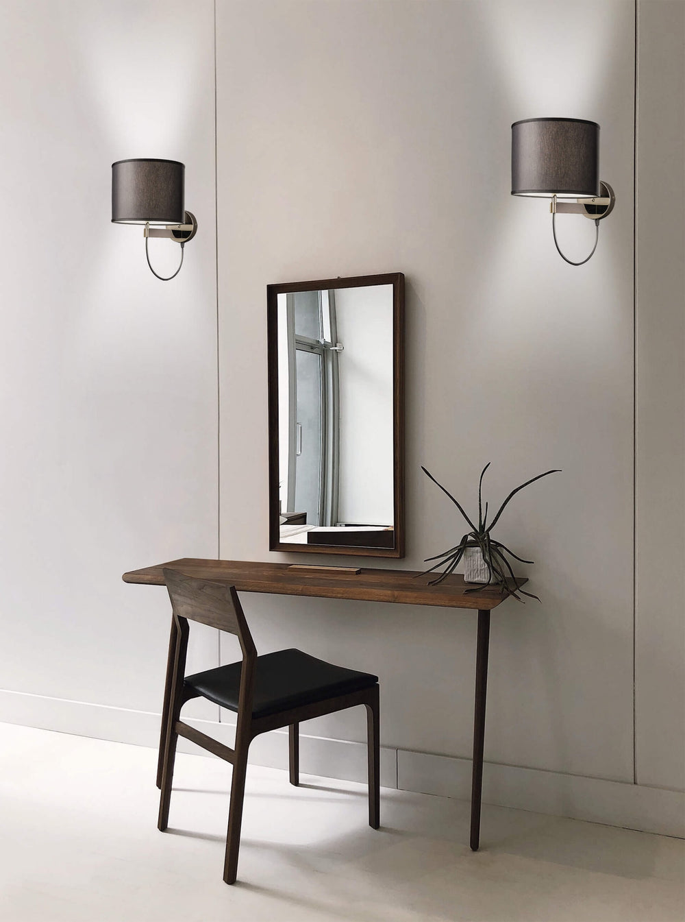 Lily Wall Lamp — view 3