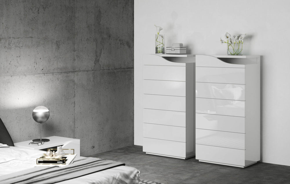 Segno Tall Chest by Reflex Angelo, view 2