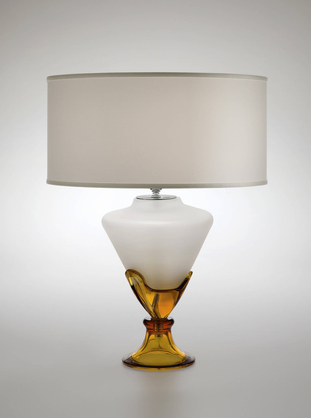 8104 Table Lamp — view 5