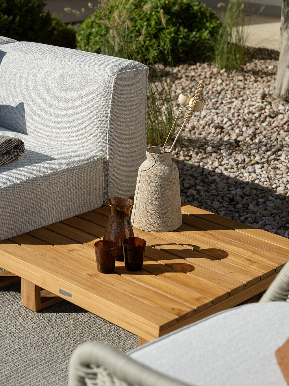 9.zero 85 Coffee Table — view 8