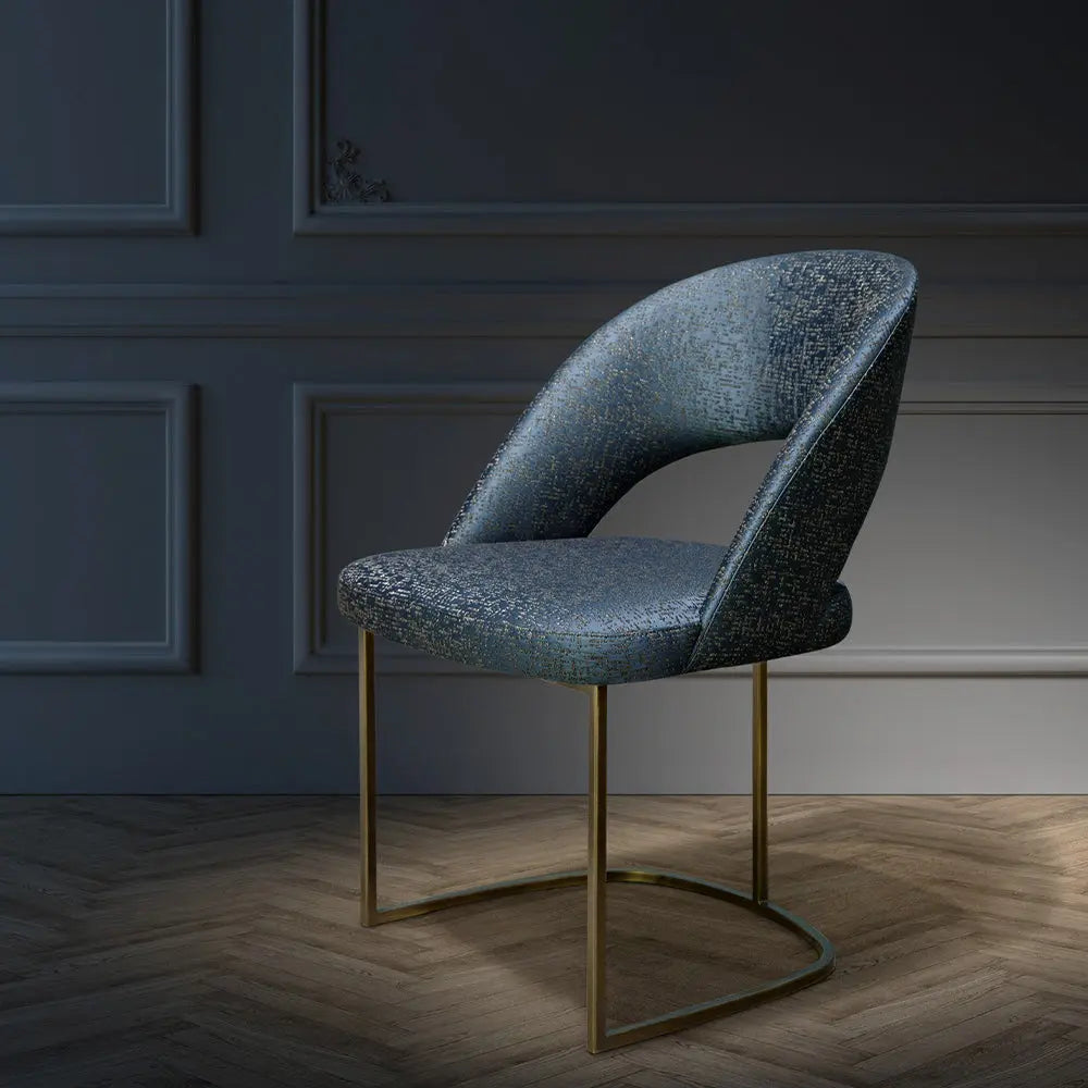 Alma Chair