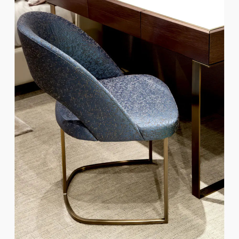 Alma Chair