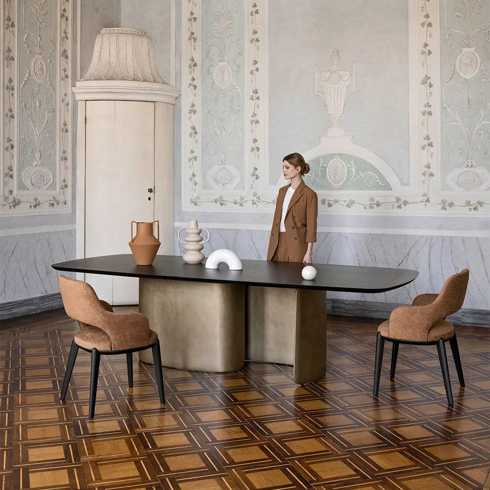 Esse Table