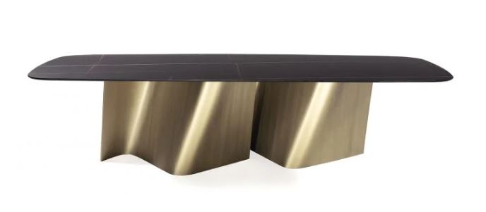 Esse Dining Table by Reflex Angelo