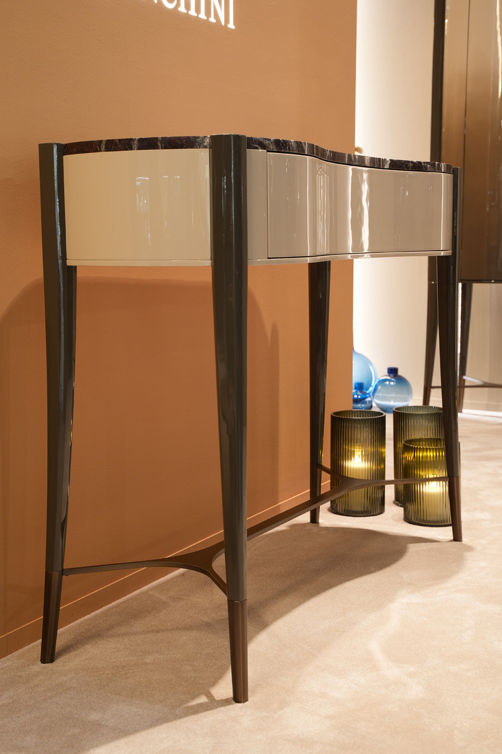 Caleido Console by Bianchini Atelier, Lacquer & Rosso Levanto marble, view 3