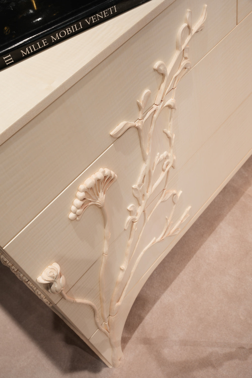 Linpha Chest of Drawers by Bianchini Atelier, view 3