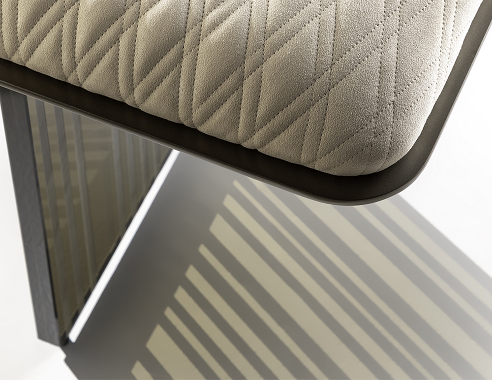 Monolite Bench by Reflex Angelo, view 2
