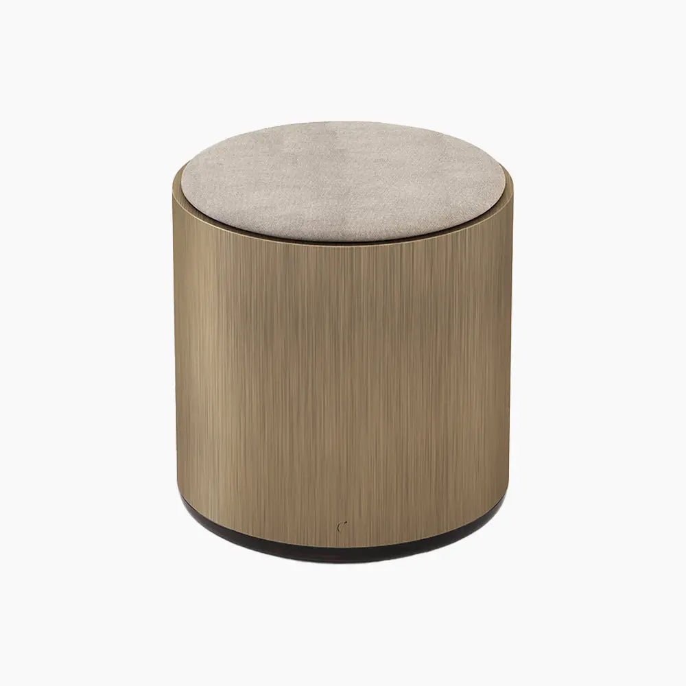 Her Stool