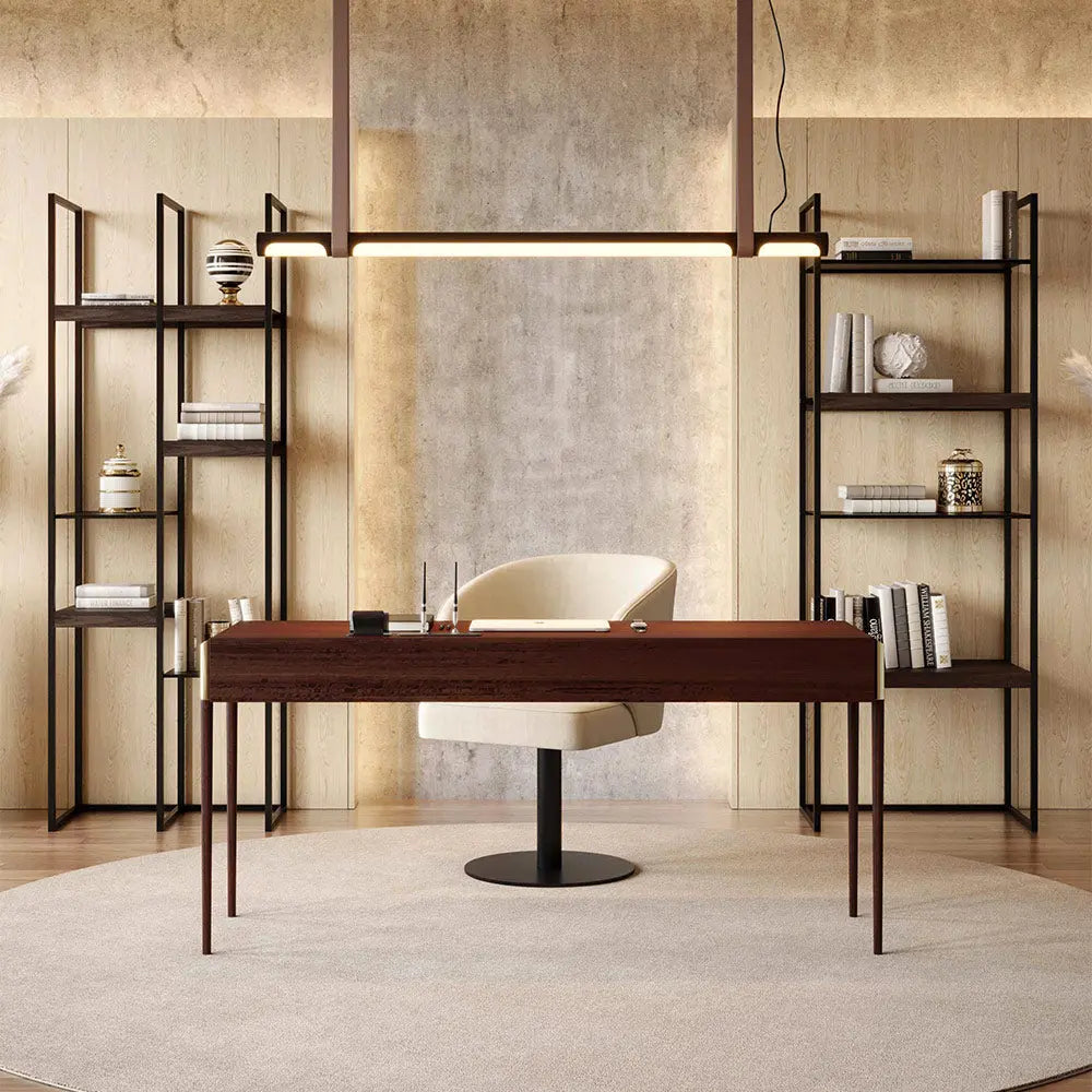 Her II Desk