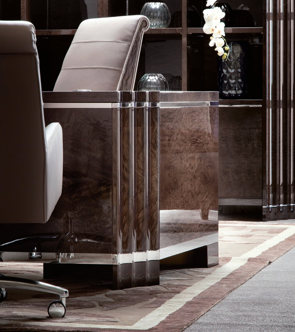 Absolute Presidential Desk — view 2
