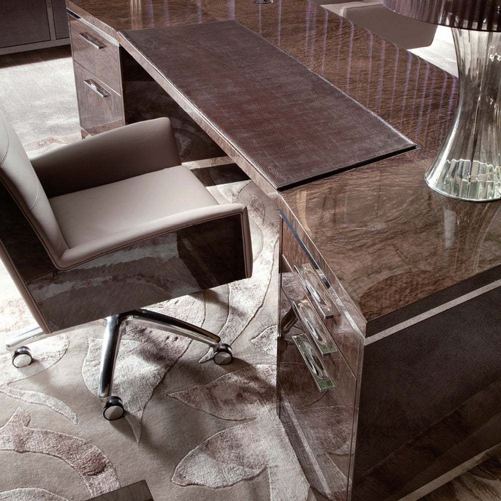 Absolute Presidential Desk — view 3