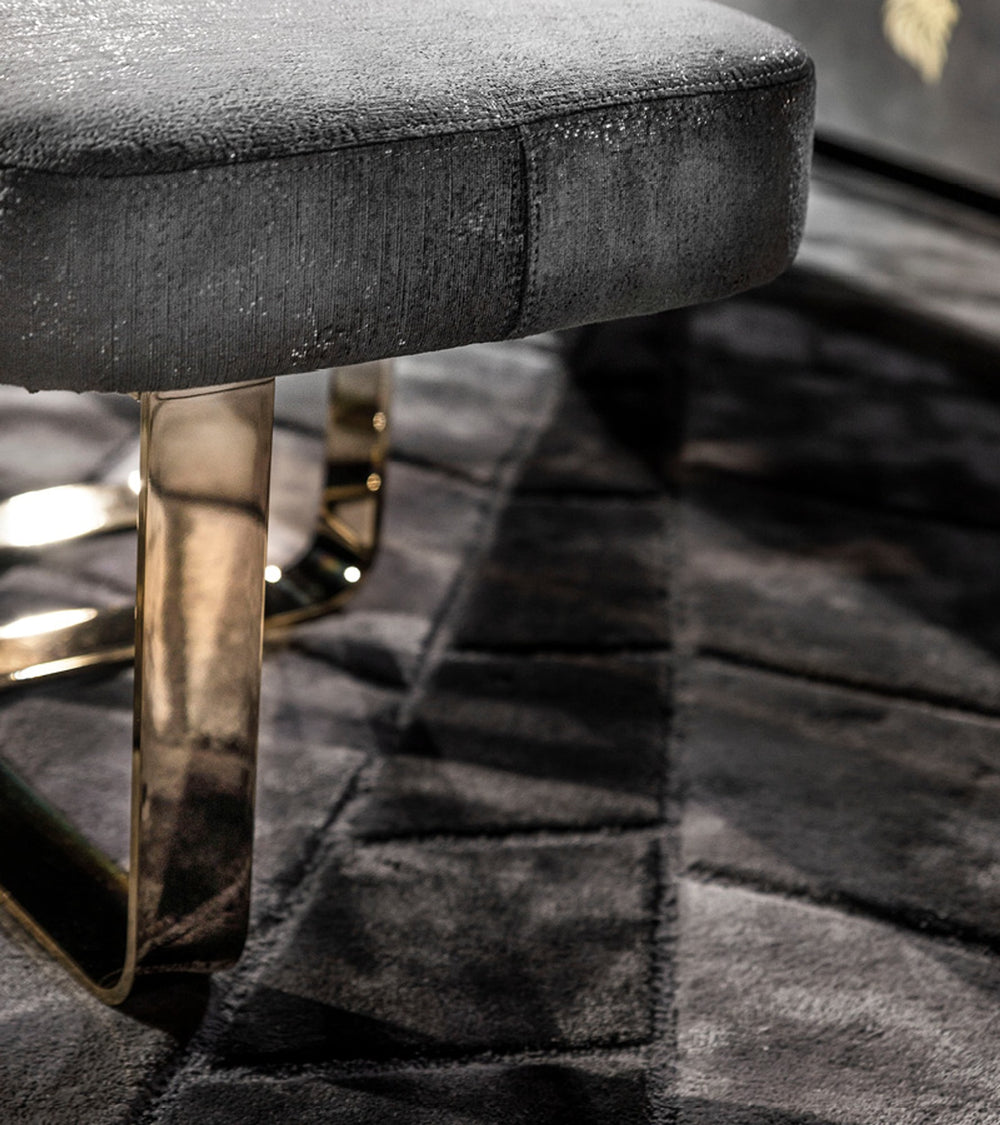 Charisma Bench — view 2
