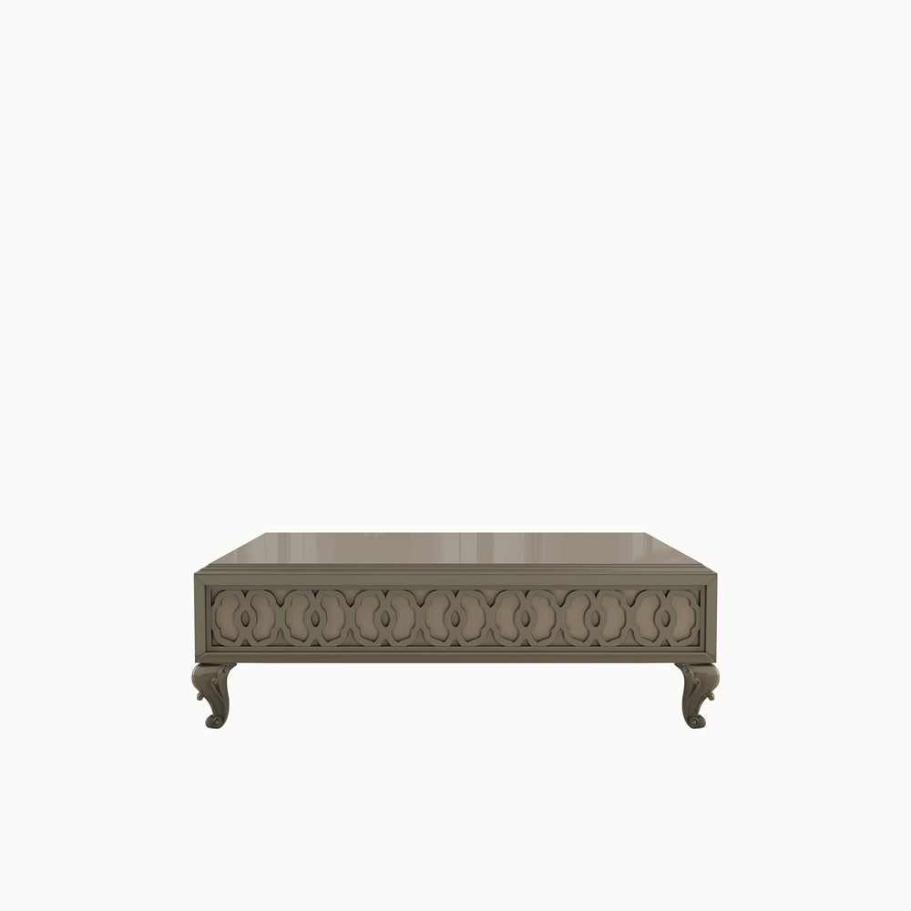 Club Central Table — front view