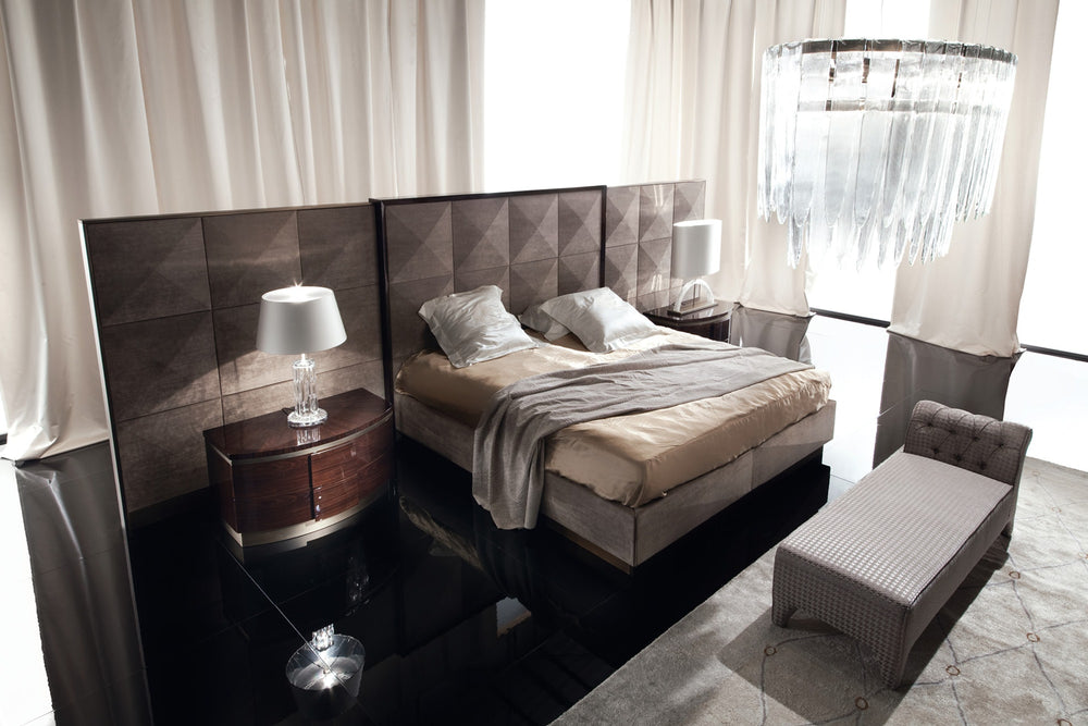Coliseum Bed — view 3