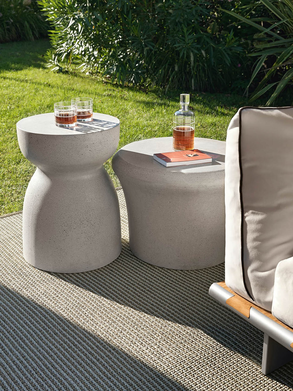 Concrete Small table d'appoint — vue 4