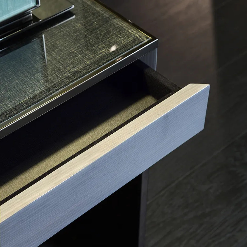 Black&more Console — view 3