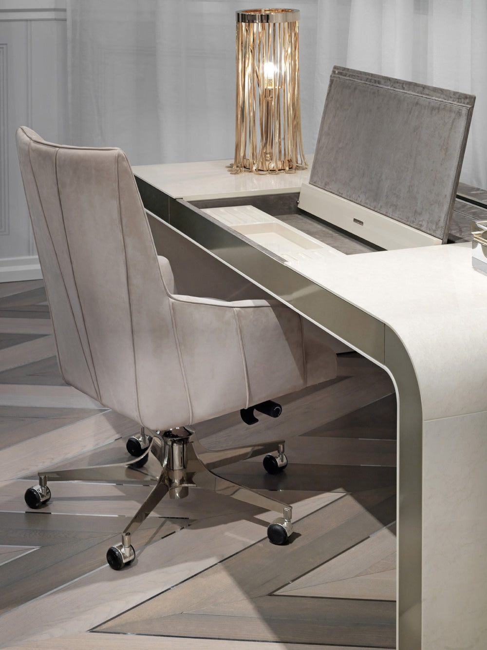 Ginsberg Office Chair — Visionnaire — 5