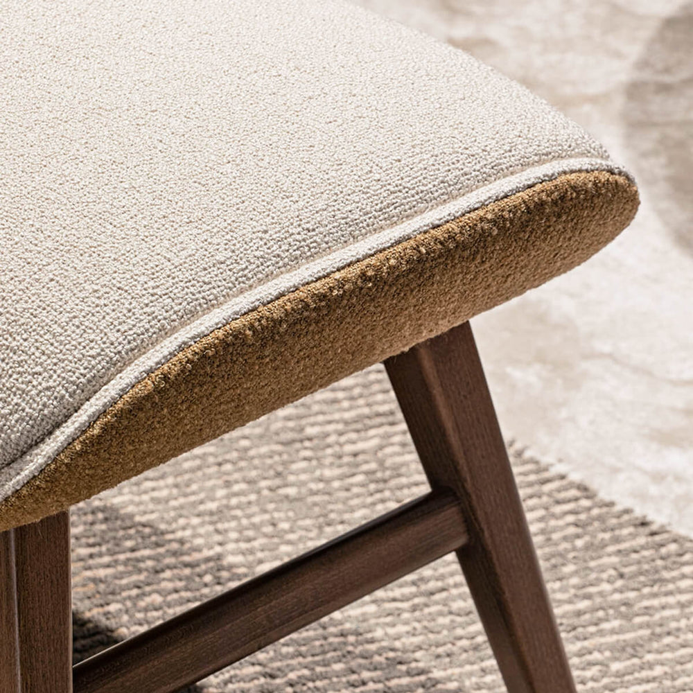 Dafne Chair — view 2