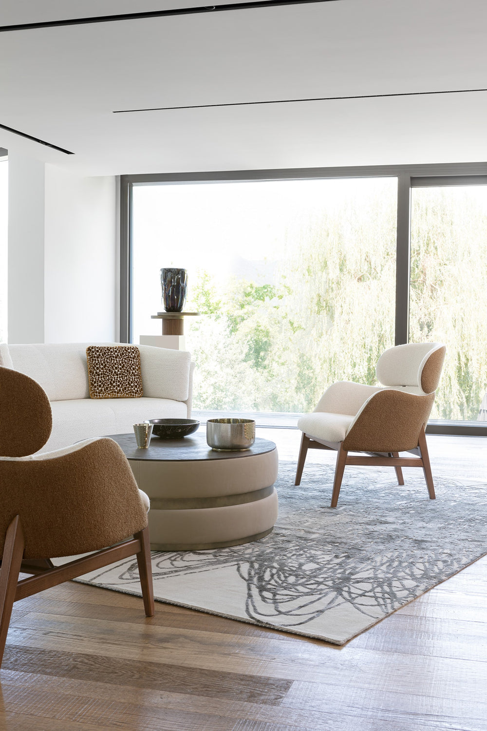 Dafne Armchair — view 9