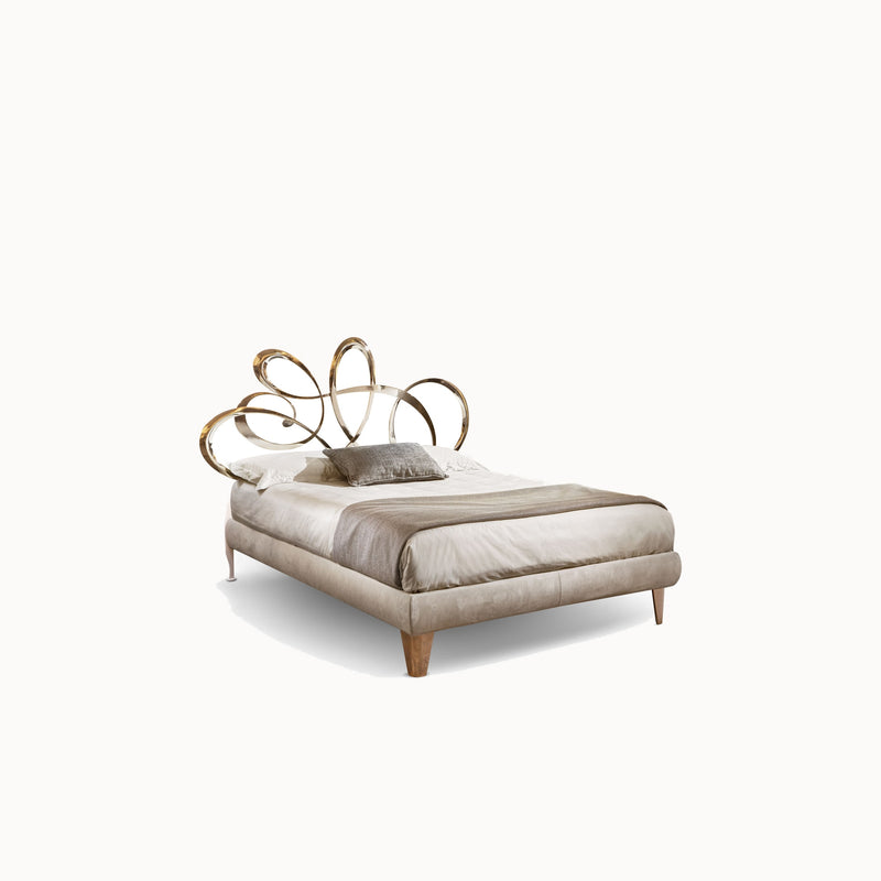 Dolcevita Bed — front view