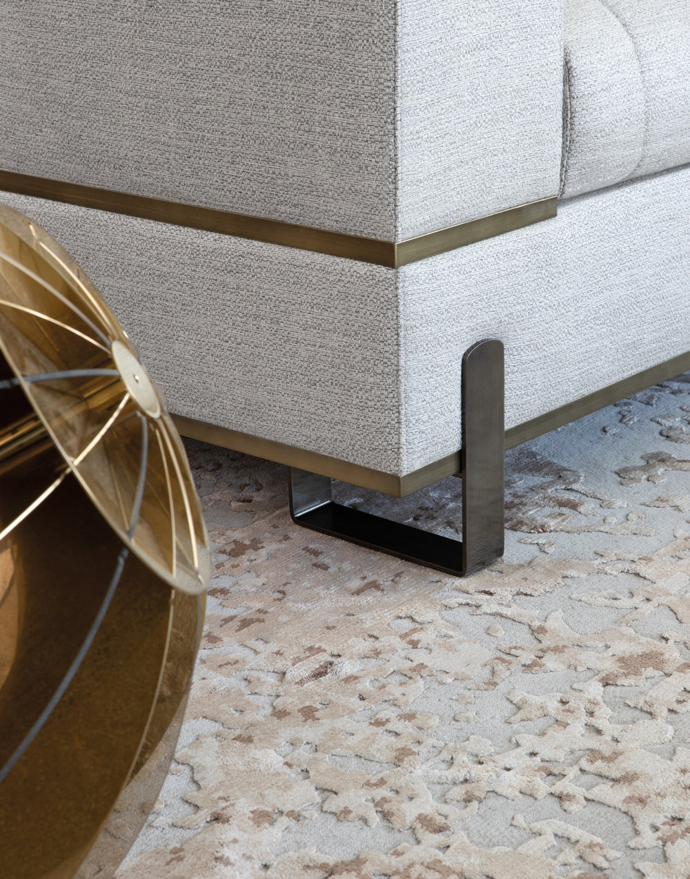 Grand Sofa — view 5