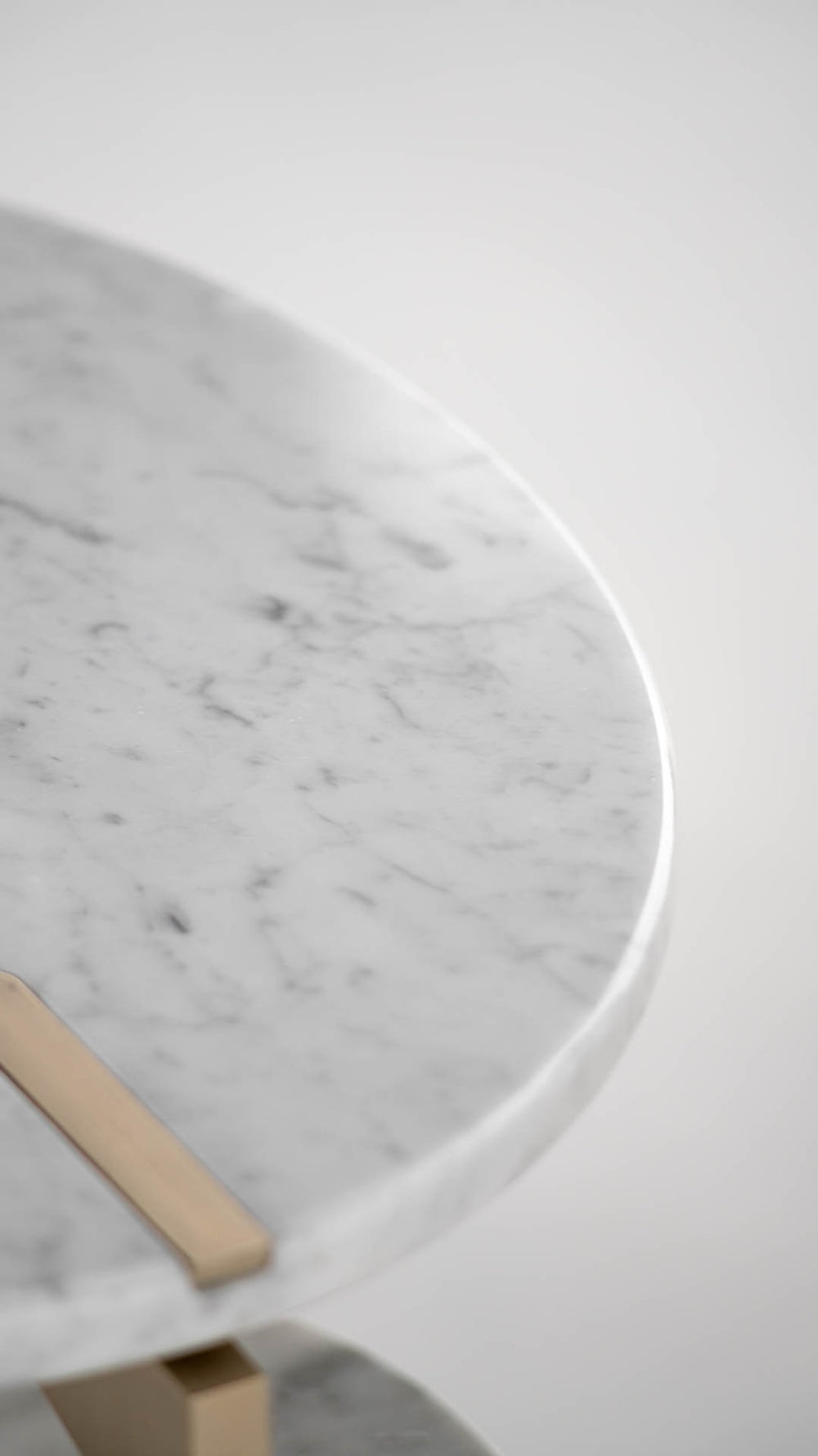 Hugo-m Dining Table — view 4