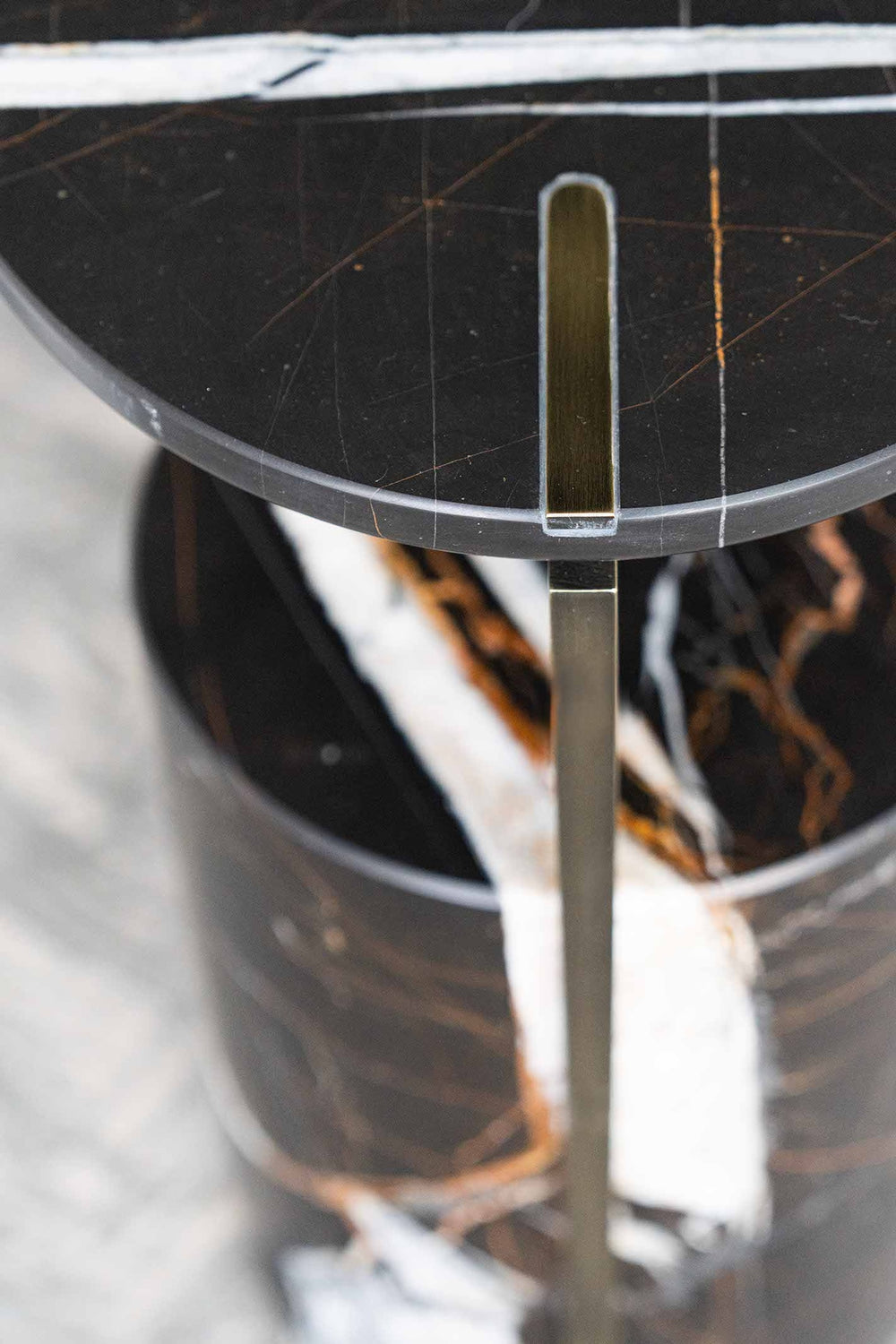 Hugo-m Dining Table — view 7