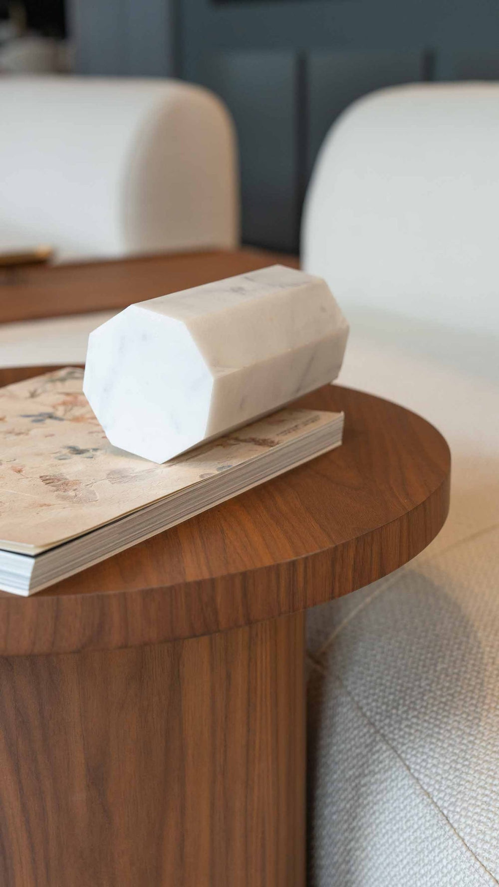 Icaro Dining Table — view 8