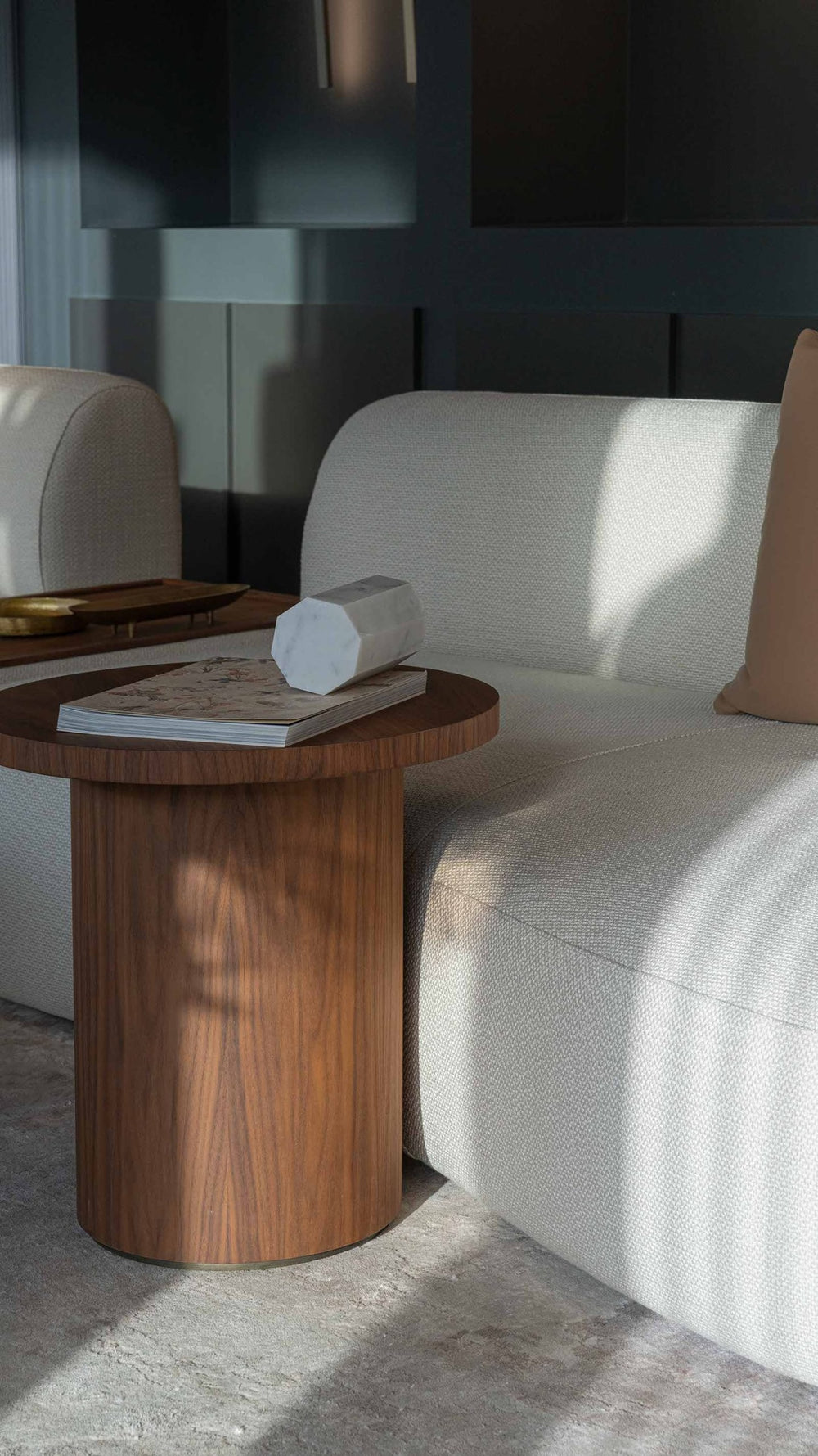 Icaro Dining Table — view 9