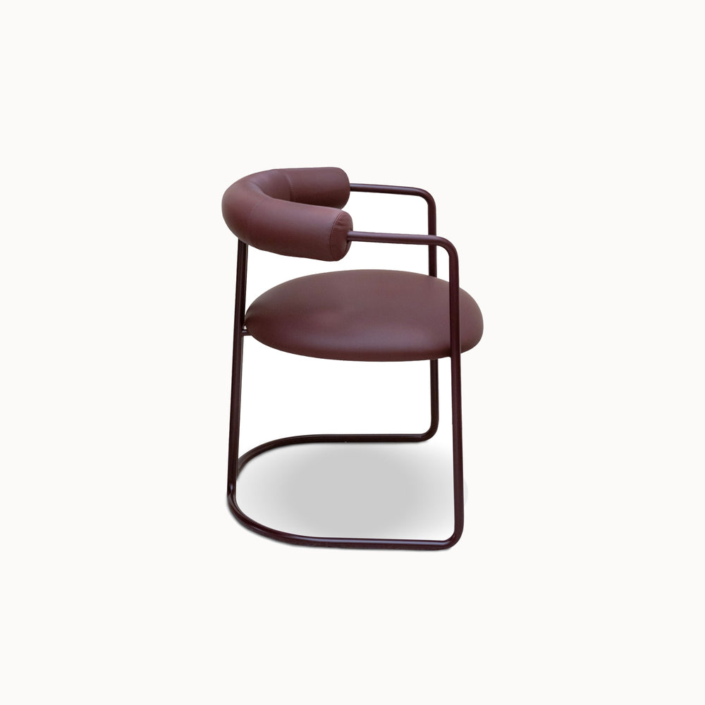 Itaca Chair — front view