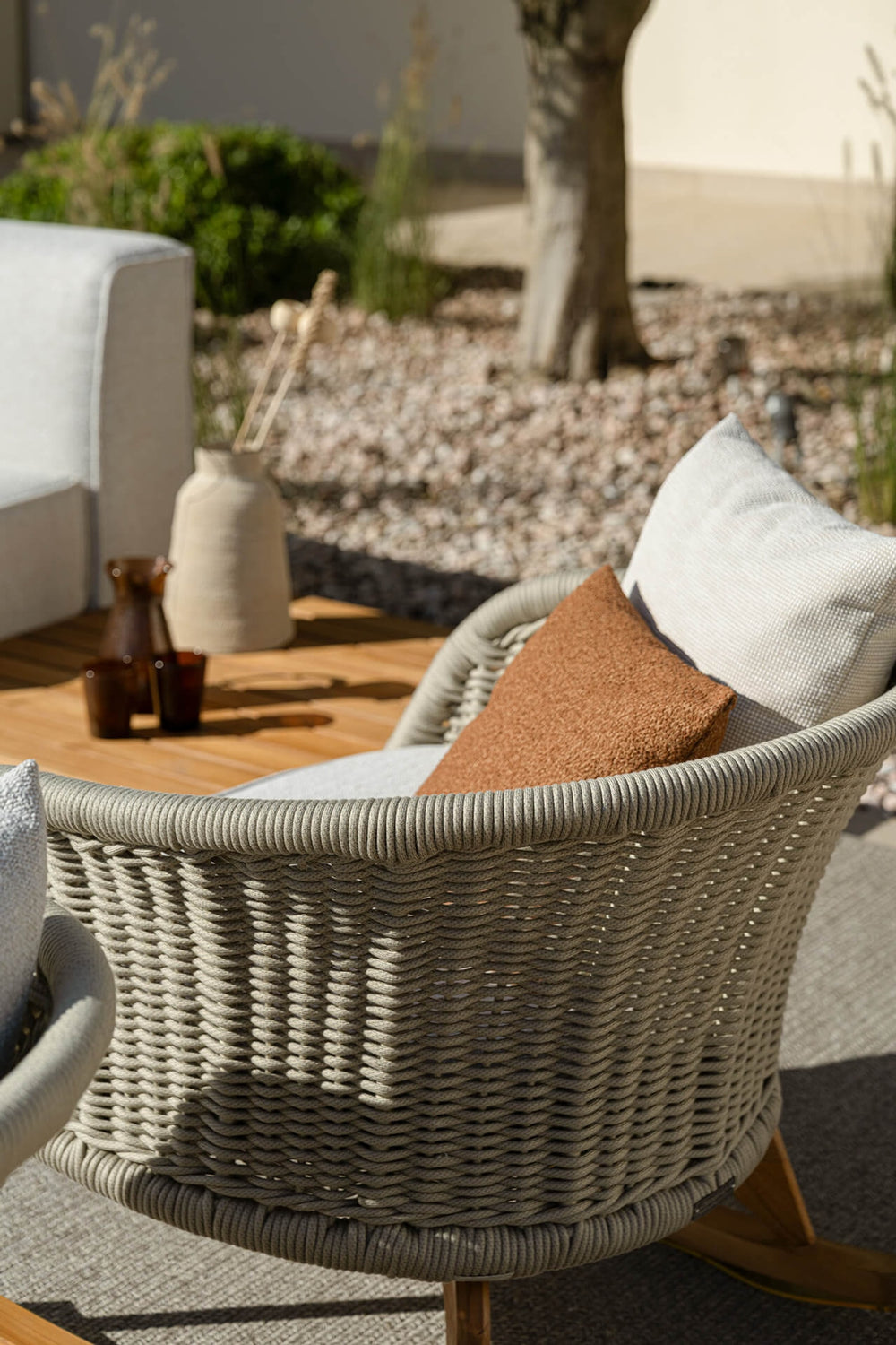 Ludo .L6 Armchair — view 13