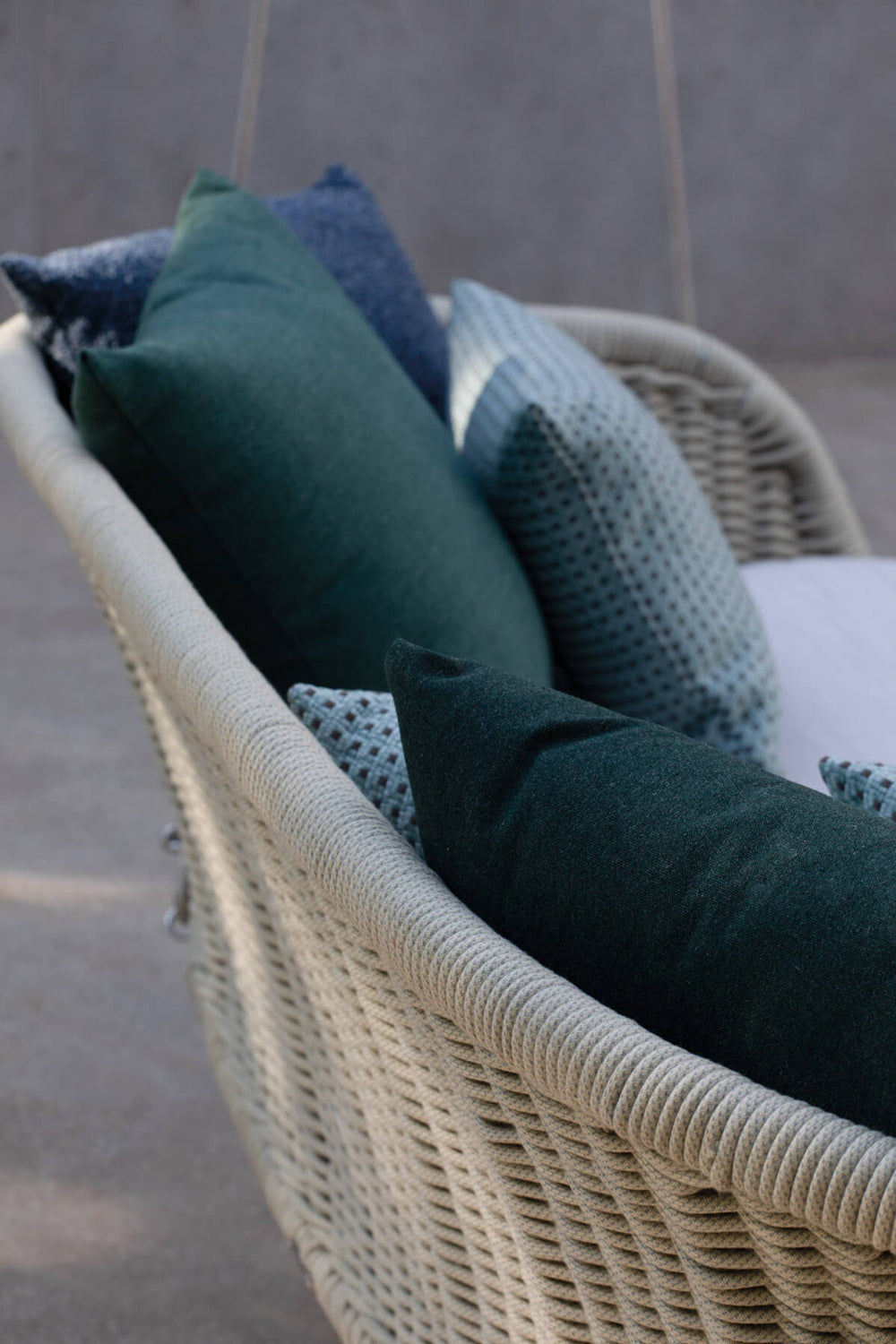 Ludo .L4 Armchair — view 3