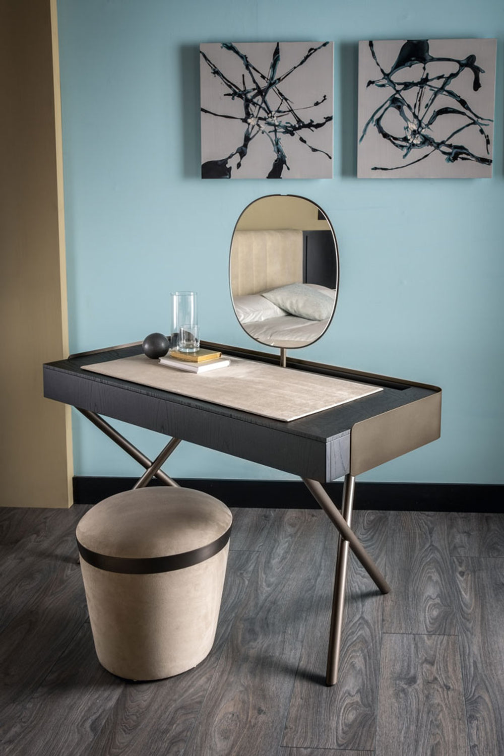 Luis Furniture — view 4