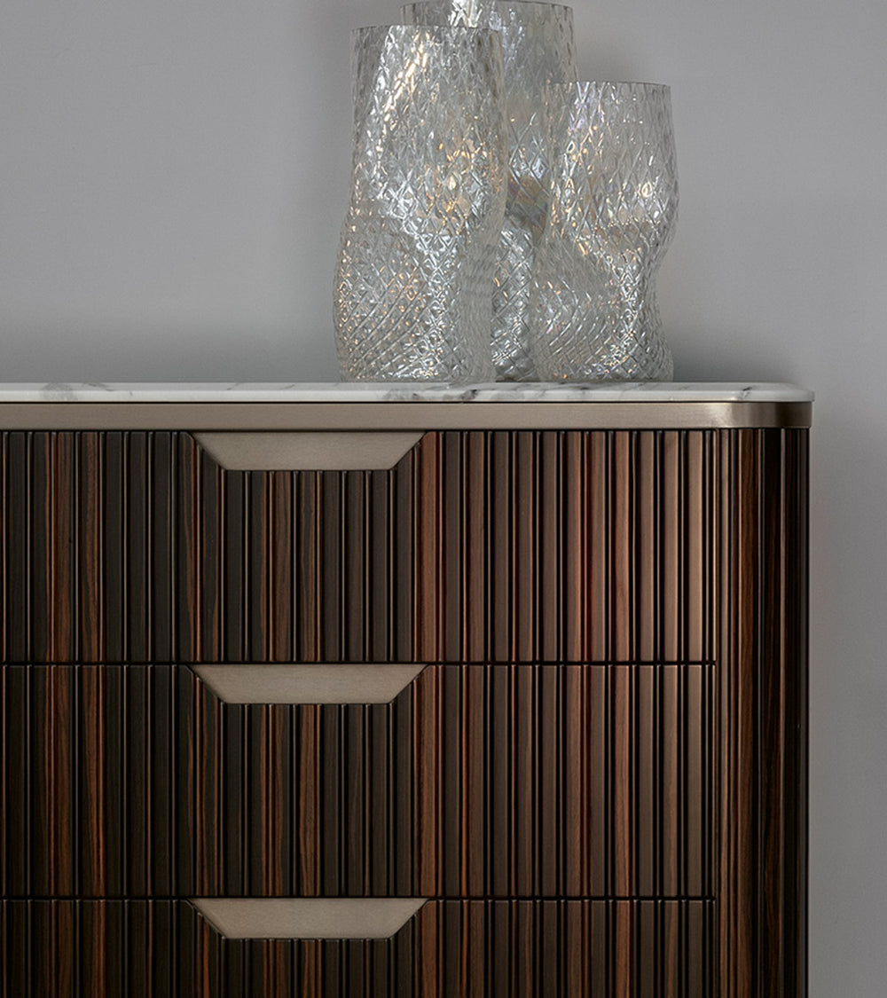 Luxor Dresser — view 2