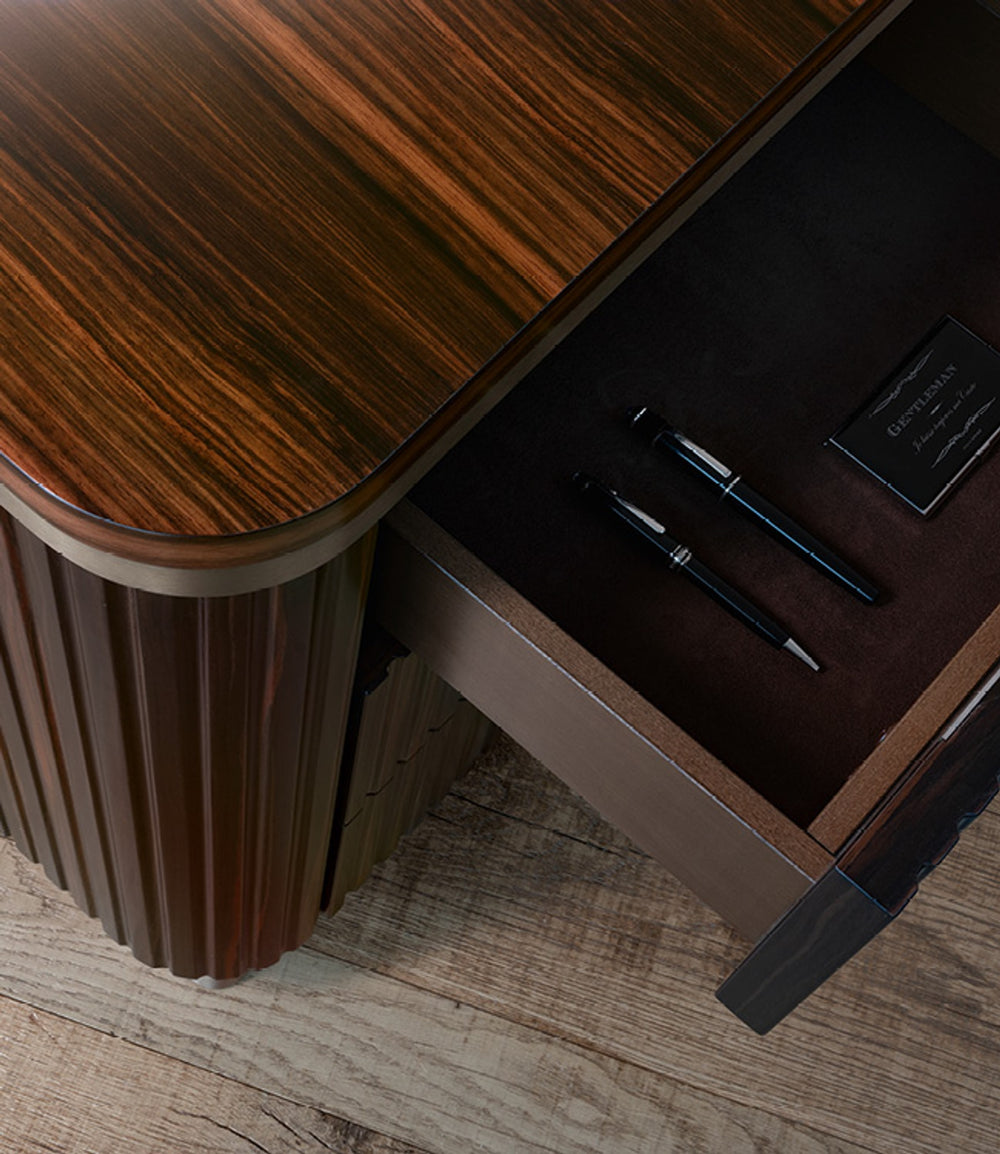 Luxor Presidential Desk — view 4