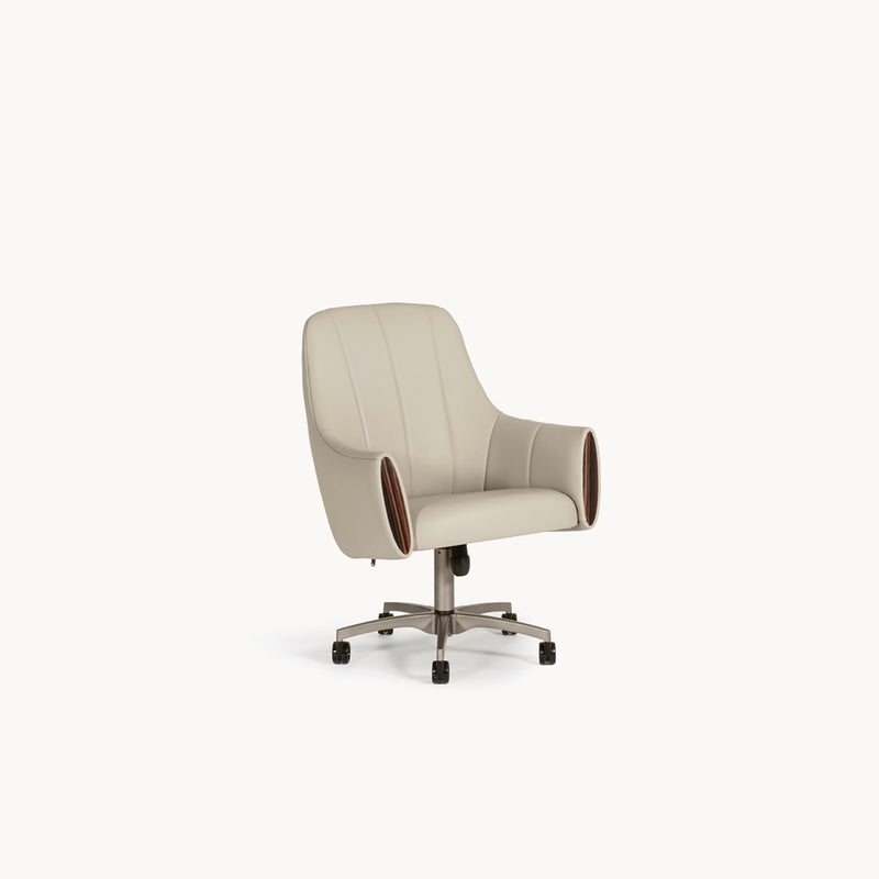 Luxor Presidential Office Chair — front view