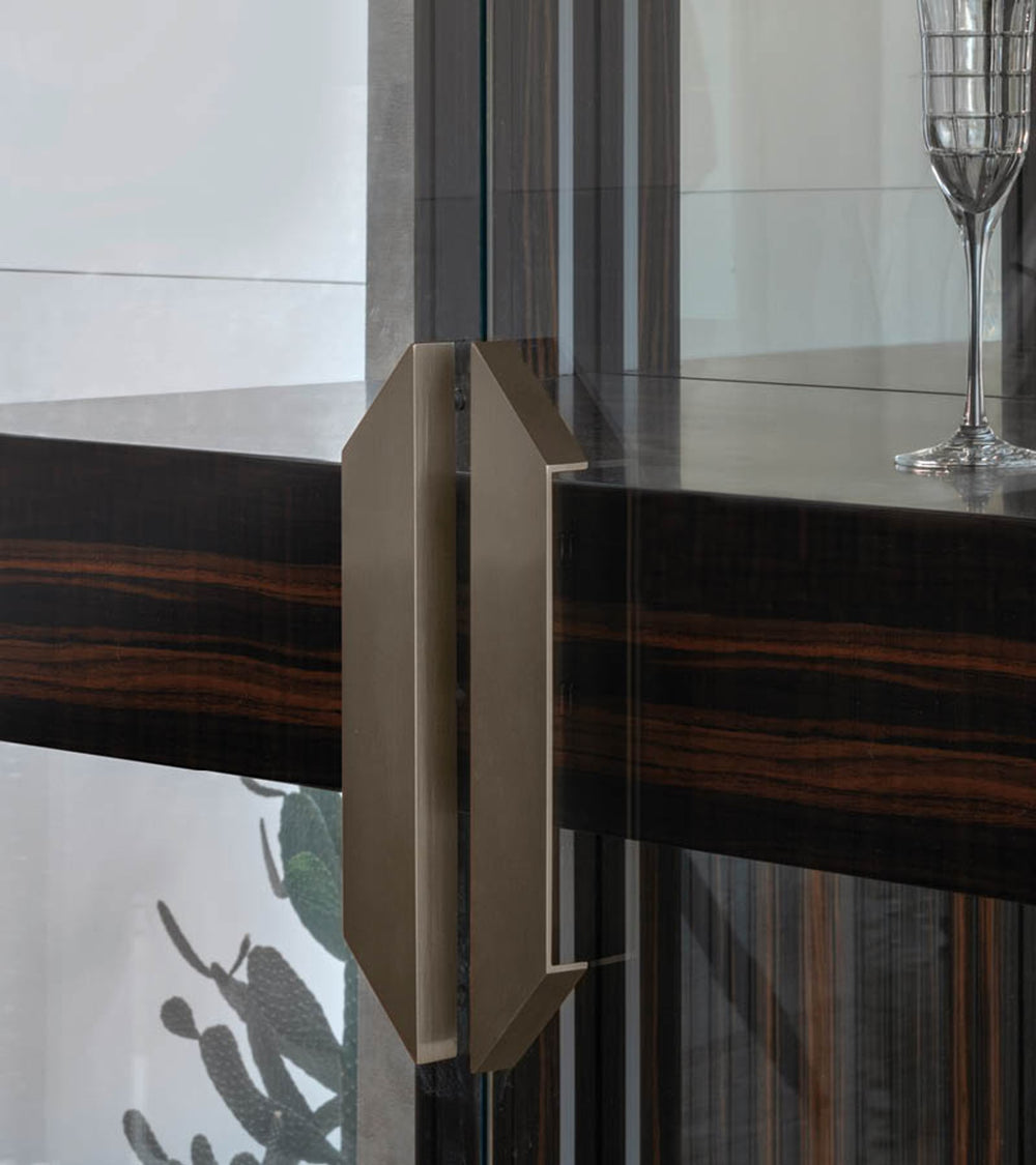Luxor Vetrine — view 2