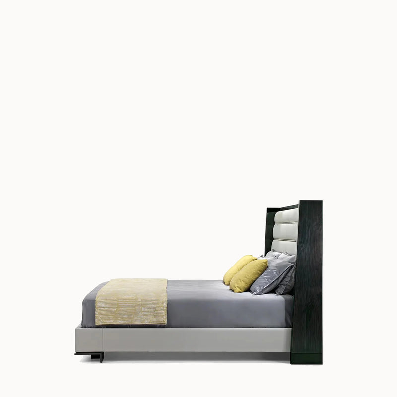 Black&more Bed — front view