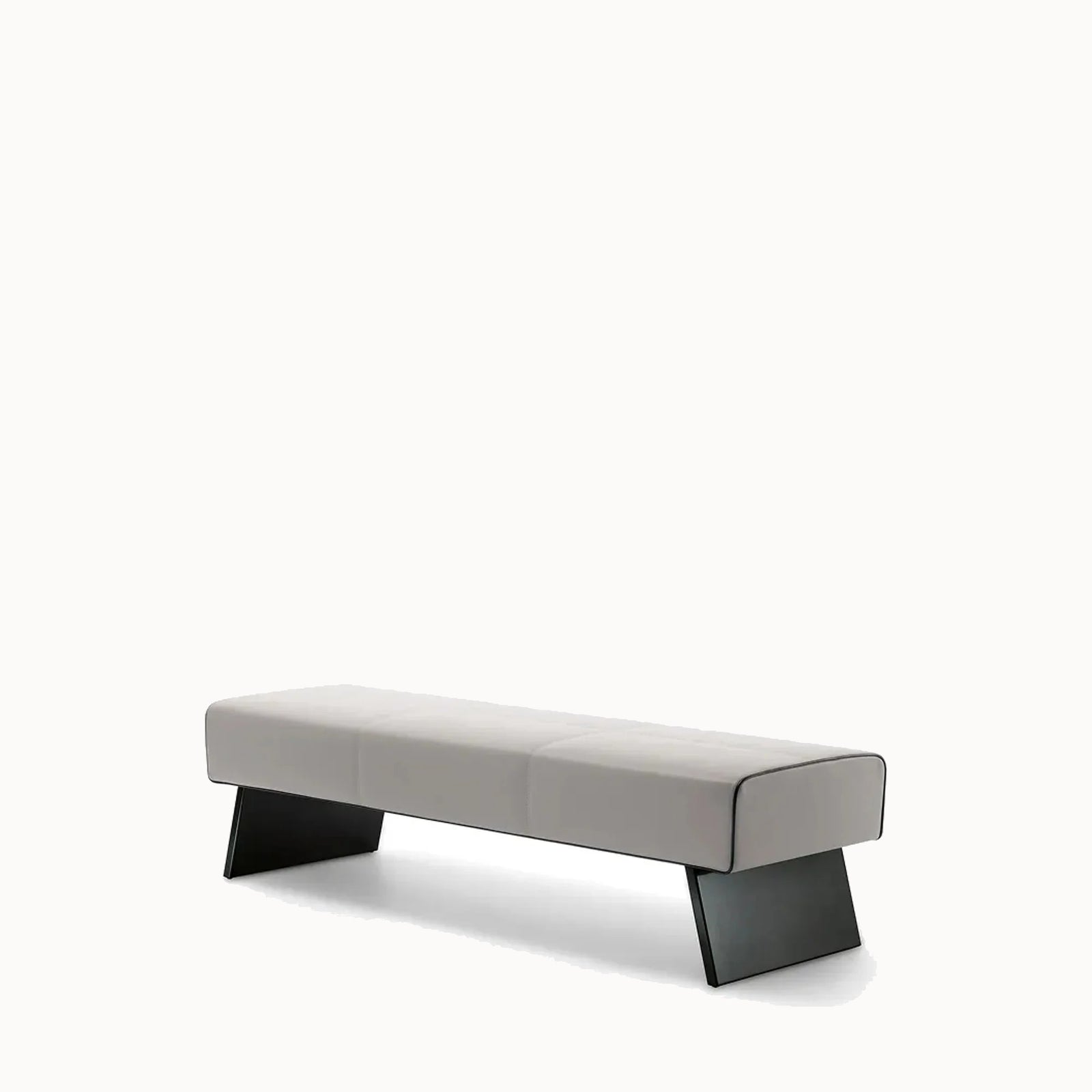 Bench — front view