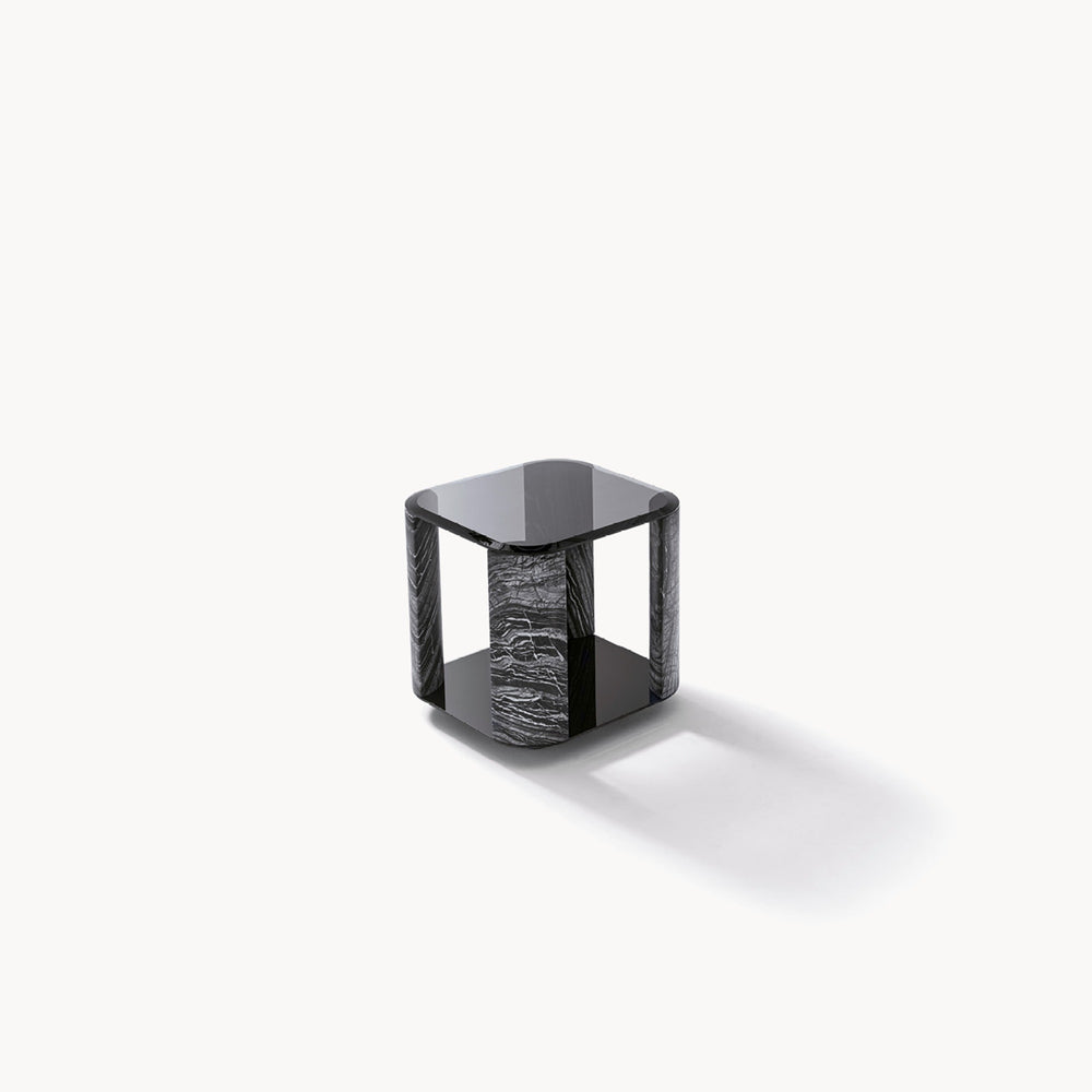 Mirage Square Small table d'appoint — vue de face