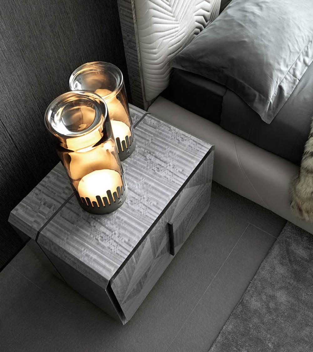Moonlight Night table — vue 2