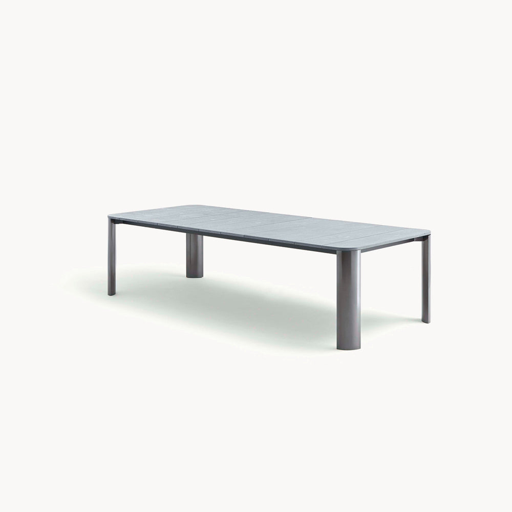 Oasi Table — front view