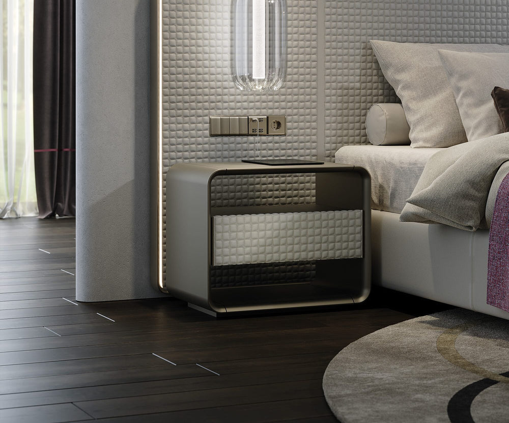 Oh Wall-Mounted Nightstand by Reflex Angelo, view 2