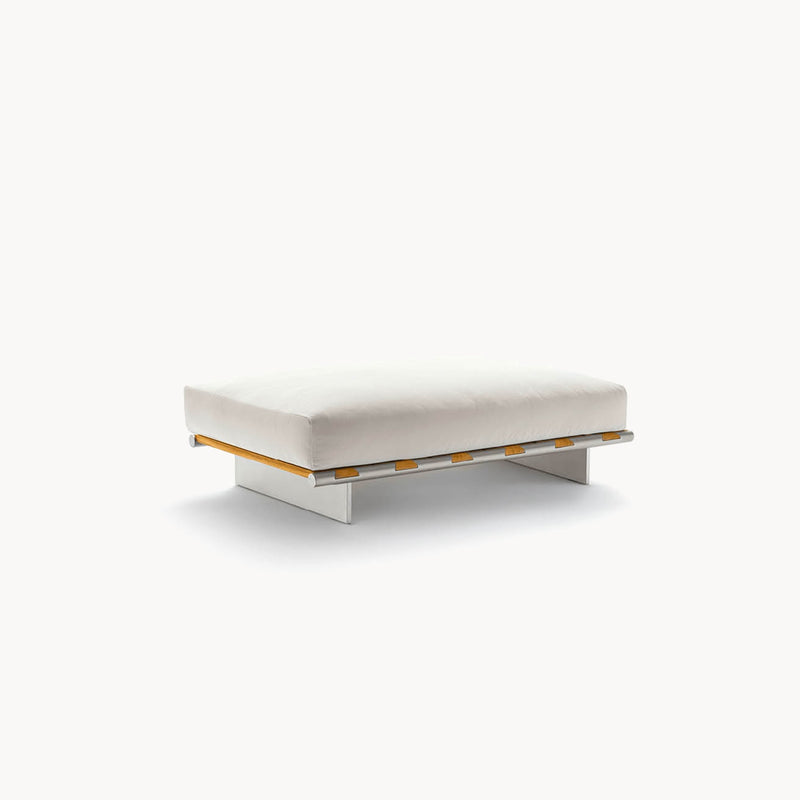 Sahara Ottoman — front view