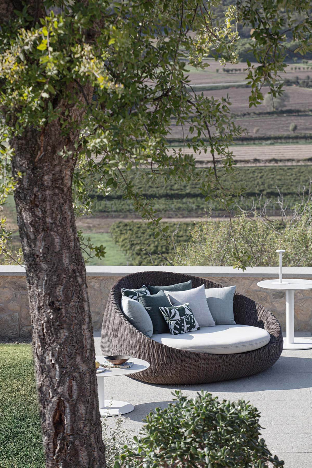 Smart Service Coffee Table — view 10