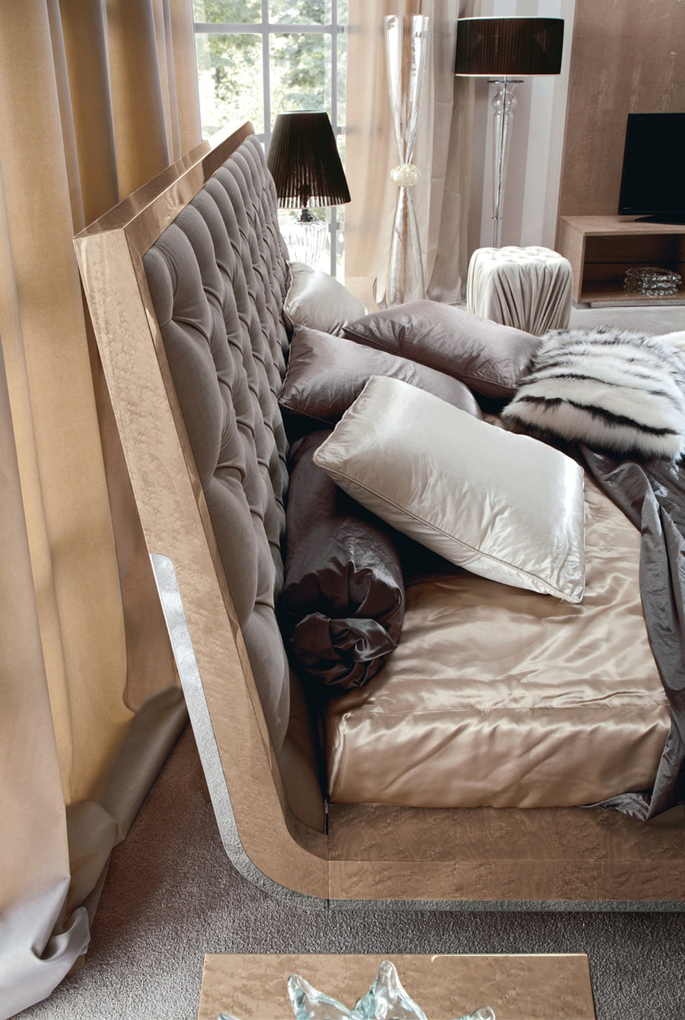 Sunrise Bed — view 2