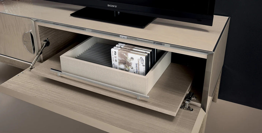 TV Unit — view 3