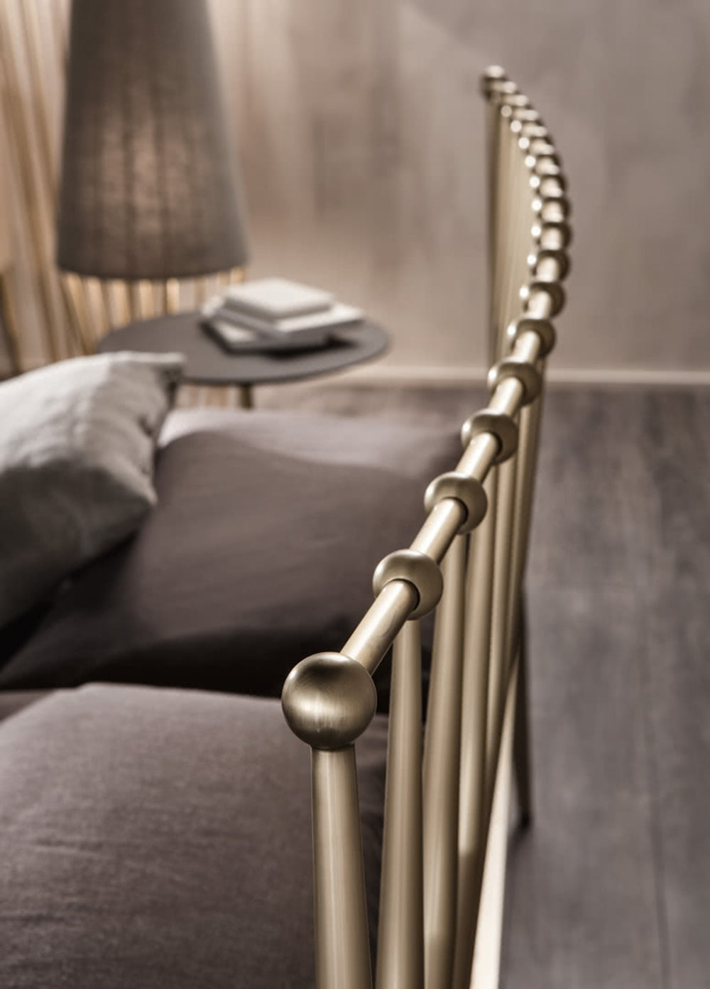 Urbino Bed — view 3