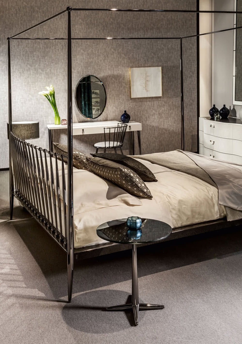 Urbino Canopy Bed — view 9